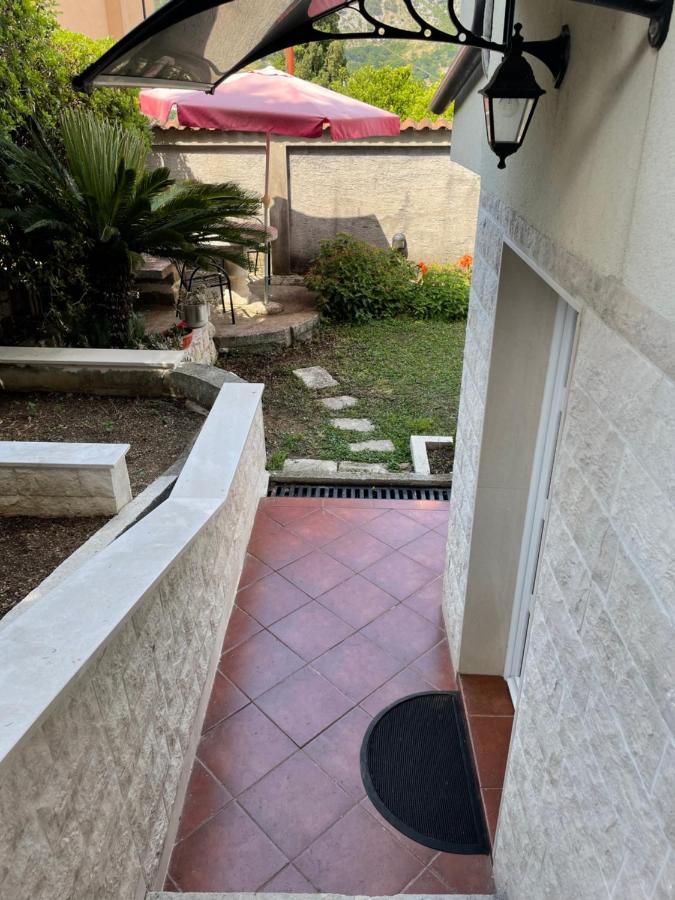 Apartment Garden Kotor Eksteriør bilde